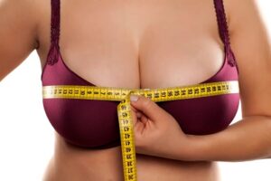 reduire les seins sans chirurgie